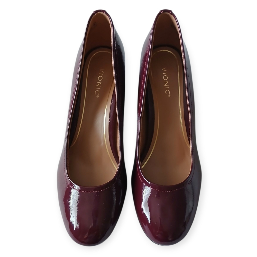 VIONIC WOMEN'S CARMEL  CRIMSON RED BLOCK HEELS PUMPS LEATHER. SIZE 9